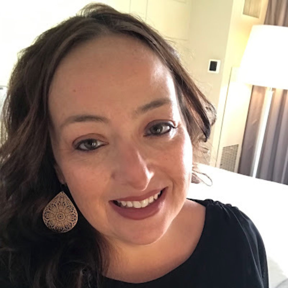 Meet your Posher, Denise